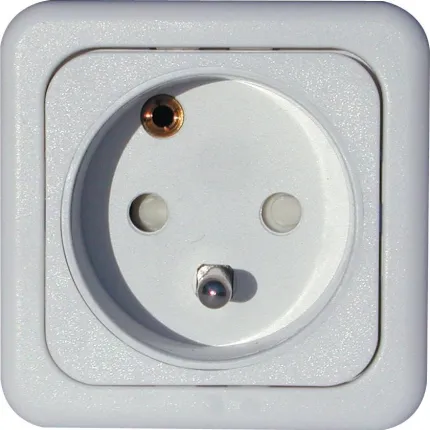 Prise encastrable blanc 230V