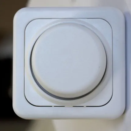 Variateur 12V 70W LED + bouton